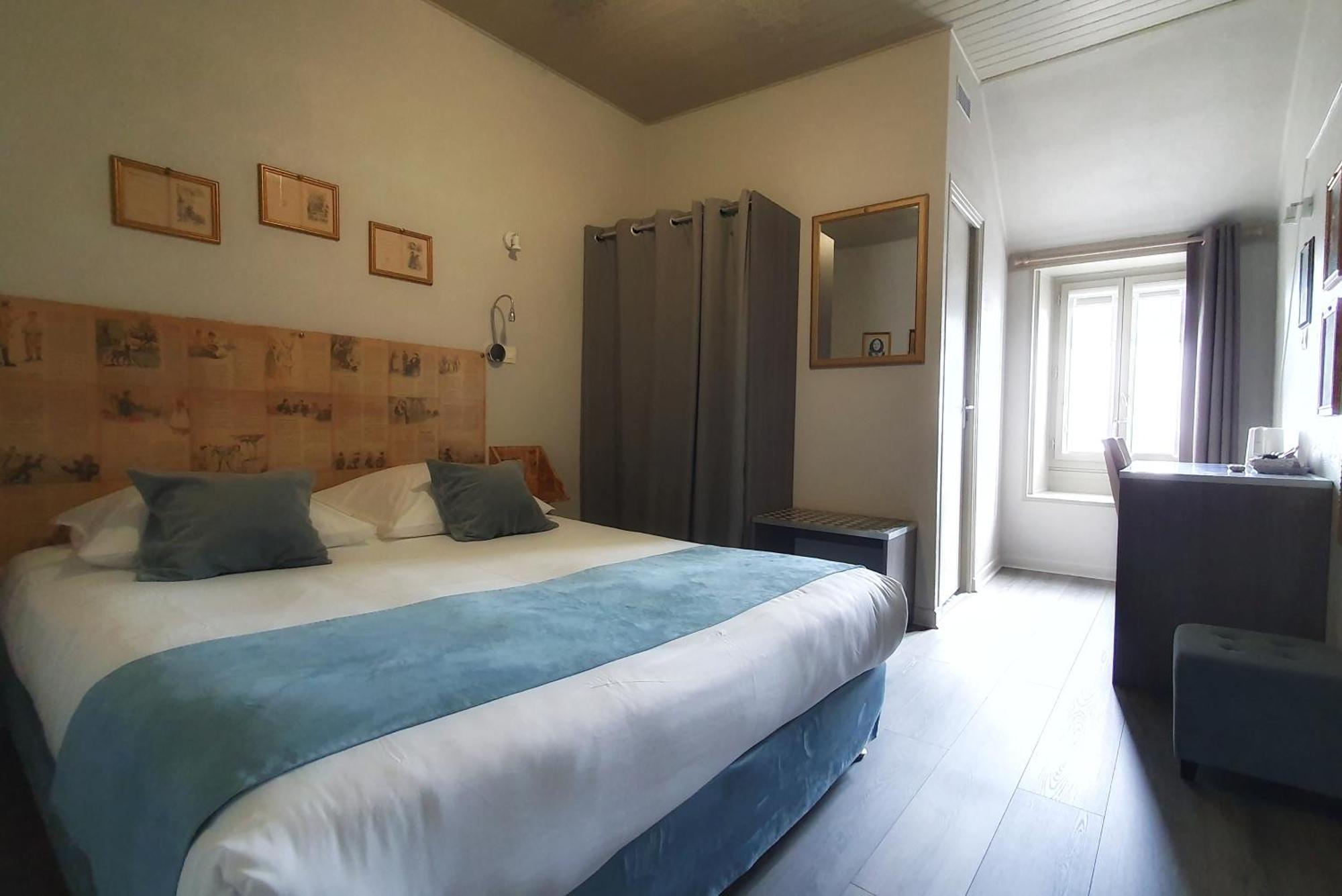 Hotel Mille Et Une Feuilles ลาชาริเต-ซูร์-ลัวร์ ภายนอก รูปภาพ