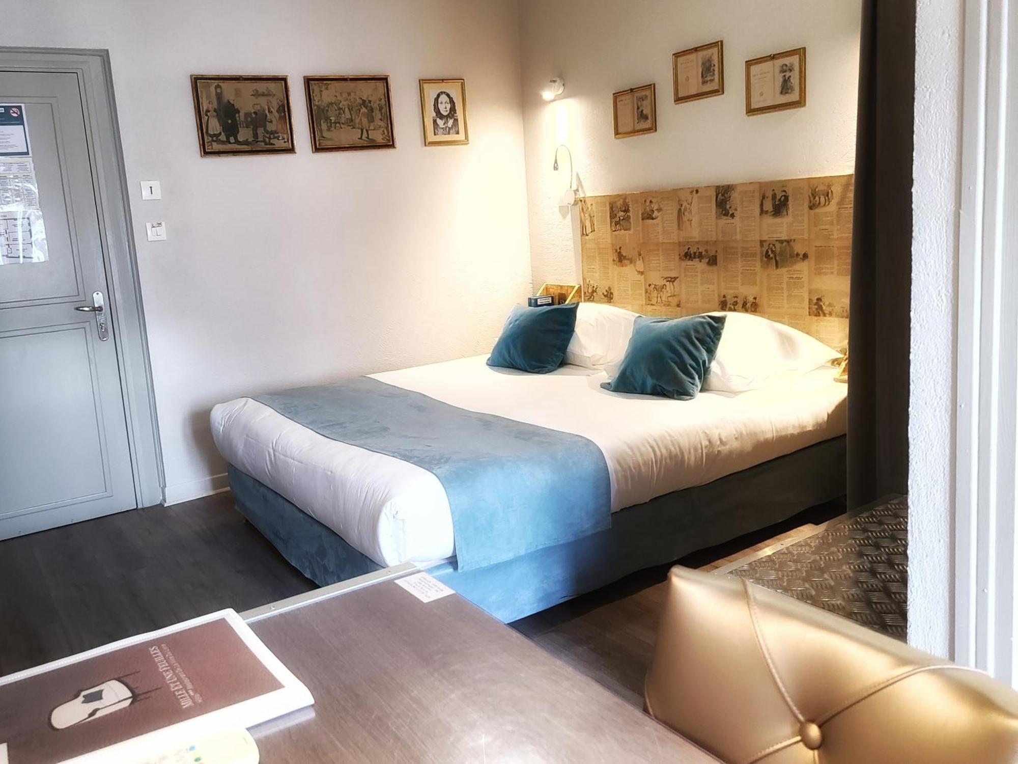 Hotel Mille Et Une Feuilles ลาชาริเต-ซูร์-ลัวร์ ภายนอก รูปภาพ